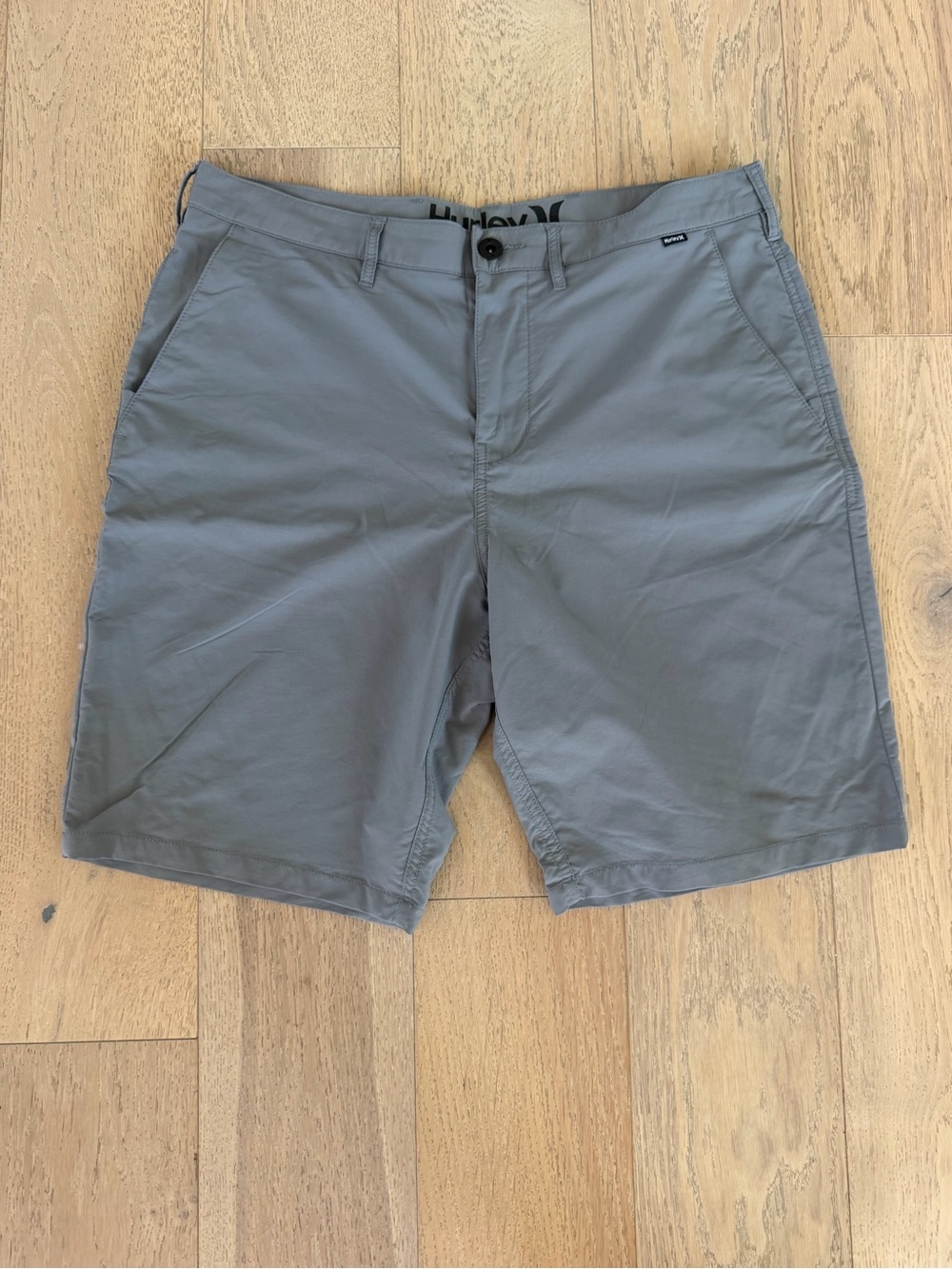 Hurley Men Gray Lightweight Casual Performance Hybrid Shorts Size 34